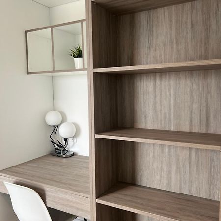 Luxx Apartment & Suites, London Heathrow Airport, Terminal 4, Piccadilly Underground Train Station Nearby! Hillingdon Buitenkant foto